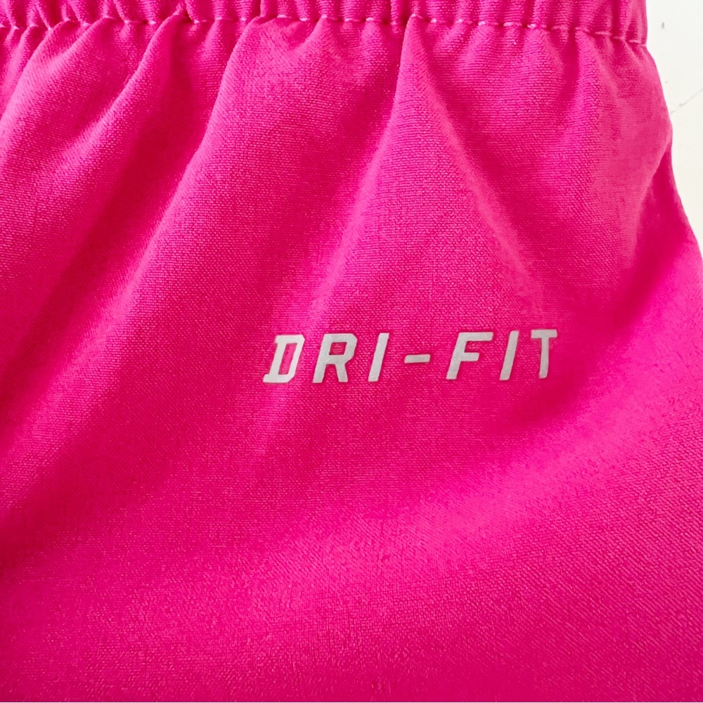 Nike Women's Phantom 2-in-1 Running /Training Shorts in Hyper Pink & Black - Picture 7 of 14